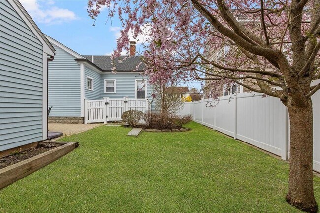 Building Photo - 11 Eustis Ave