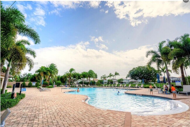 Building Photo - 3944 Poinciana Ln