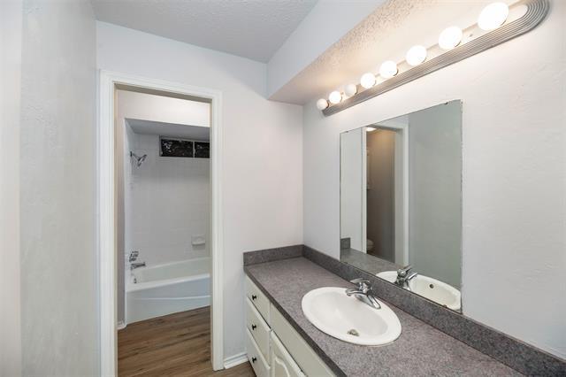 Building Photo - 3629 Sandia Dr