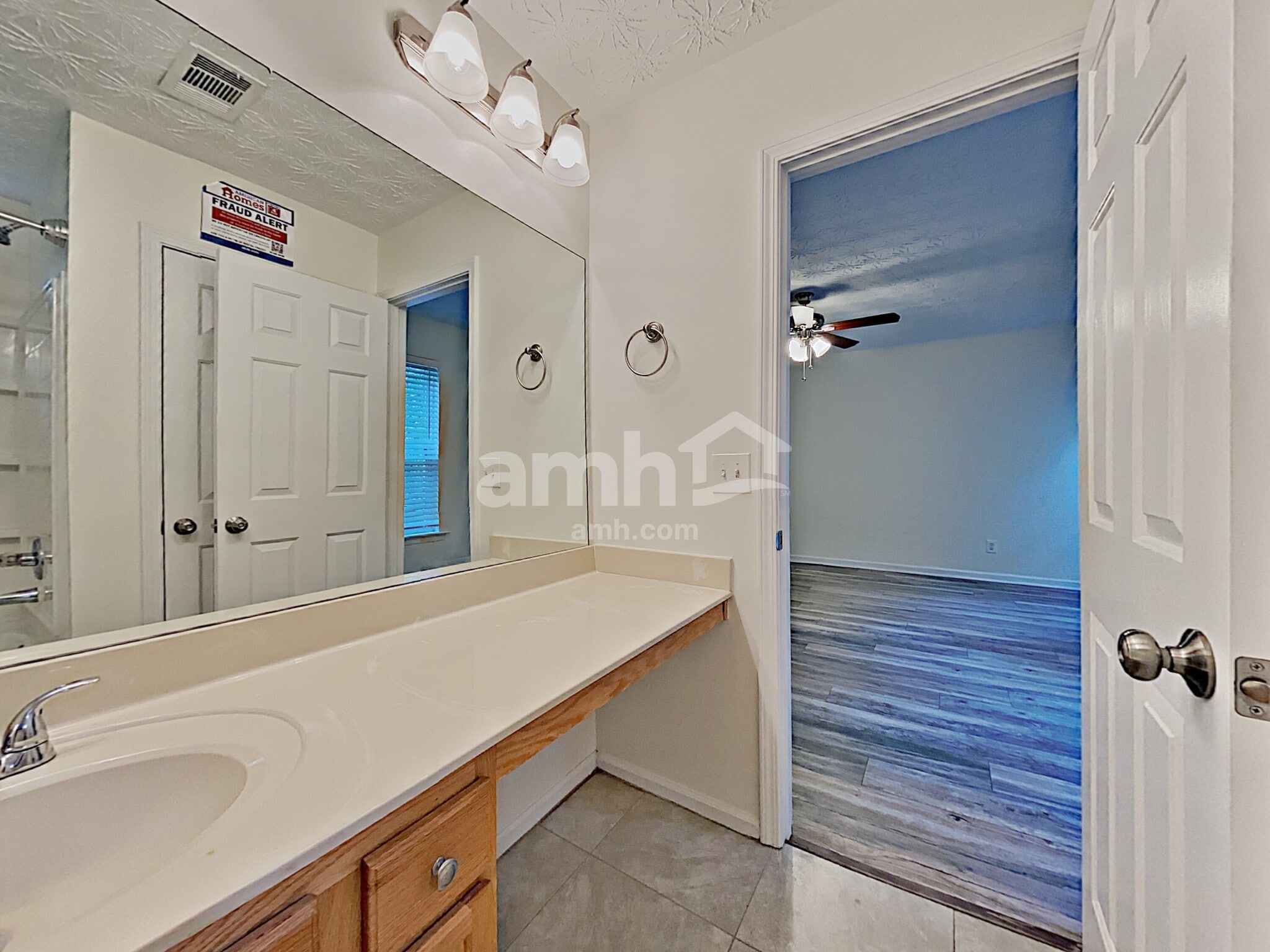 Building Photo - 159 Holly Mill Village Dr