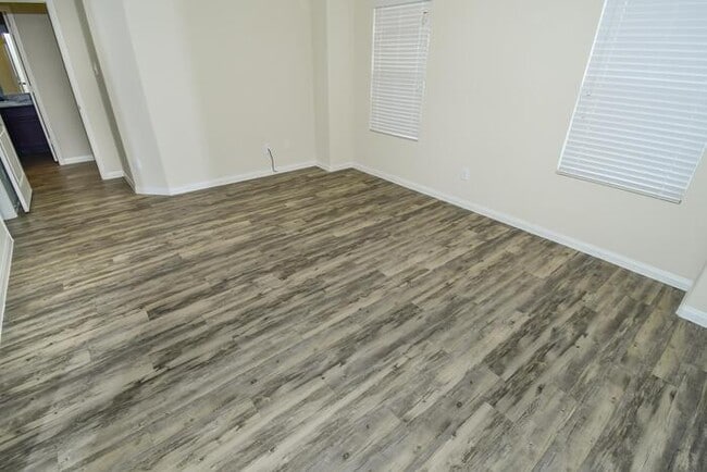 Building Photo - 2226 Fishing Stone