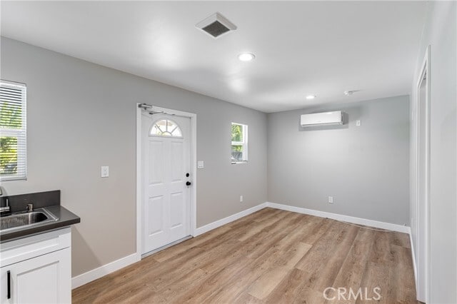 Building Photo - 16440 Donmetz St