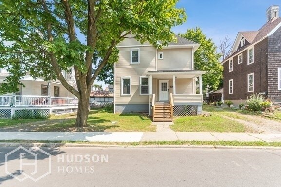 Primary Photo - 37 Houston Ave
