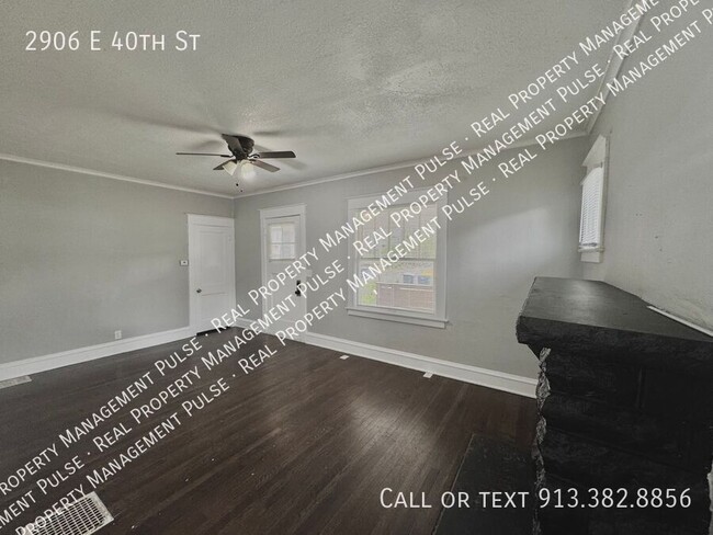 Building Photo - 2906 E 40th St