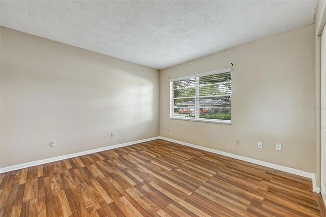 Building Photo - 2833 Orange Tree Cir N