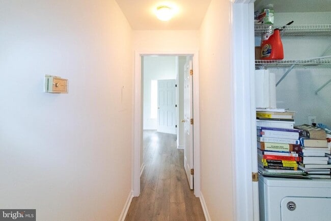 Building Photo - 7505 Calderon Ct