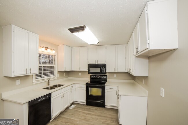 Building Photo - 172 Corley Cir