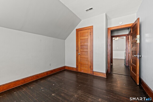 Building Photo - 811 East St