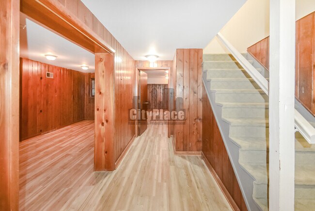 Building Photo - 5222 Nob Ln