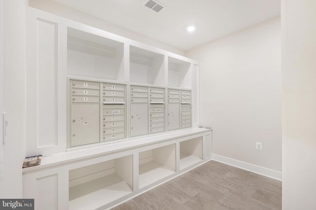 Building Photo - 23651 Havelock Walk Ter