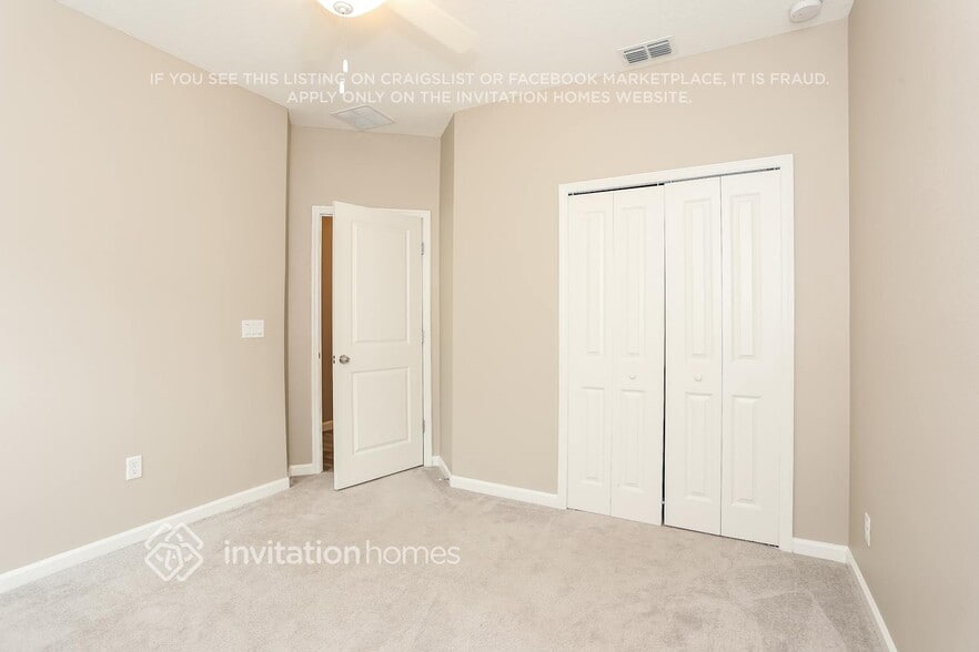 Building Photo - 10051 Lemon Grass Ln