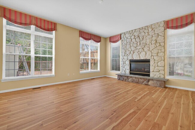 Building Photo - 12031 Arista Manor Way