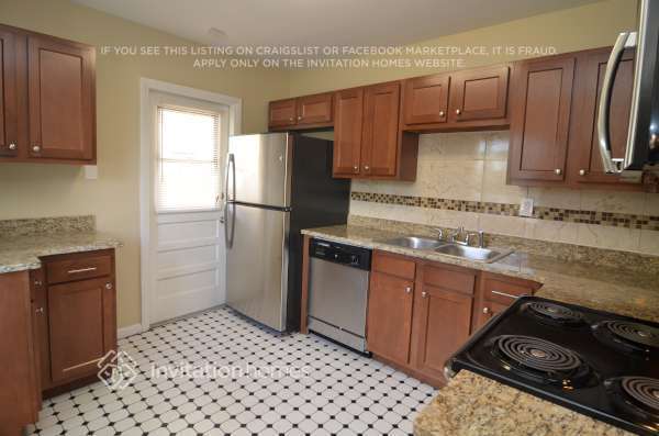 Building Photo - 7020 Aspen Ave