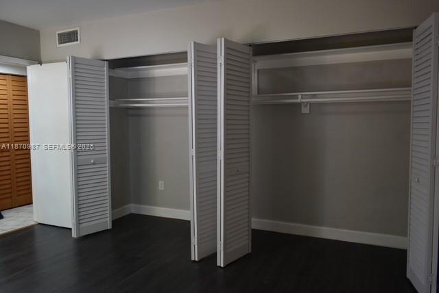 Building Photo - 1975 NE 135th St