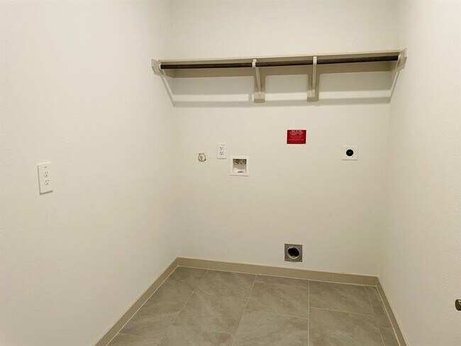 Building Photo - 28935 Yukon River Ct