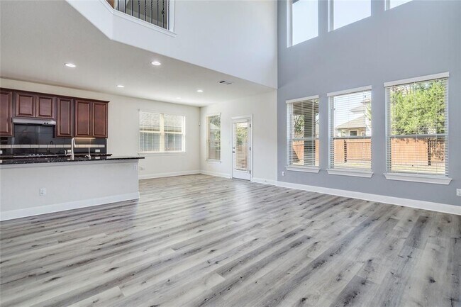 Building Photo - 5728 Siragusa Dr