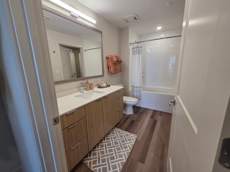 Building Photo - 2720 SW 69th Ave