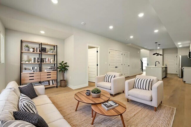 Building Photo - 239 Pawpaw Rd