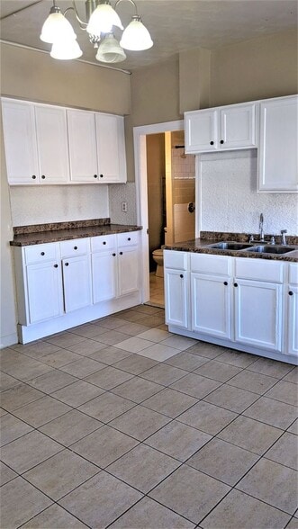 Building Photo - 8-12 Flora Street