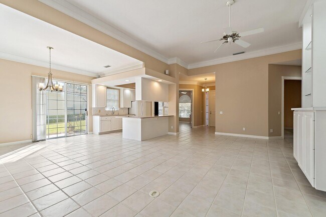 Building Photo - 8120 SE Paurotis Ln