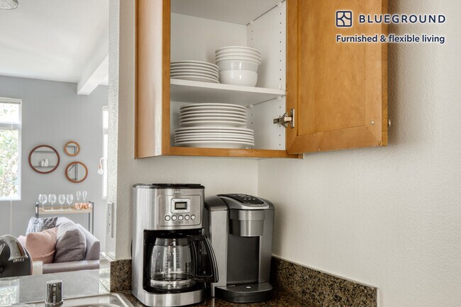 Building Photo - 8601 Lincoln Blvd