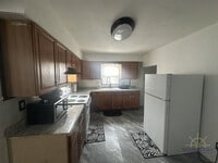 Building Photo - 112 W 26th St