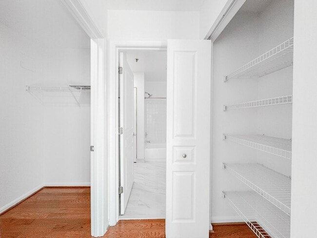 Building Photo - Freshly Renovated 1 Bed 1 Bath Condo With Balcony In Vibrant Savoy Park - Water Included