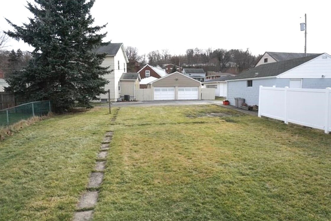 Backyard and off-street parking - 2005 McLean St