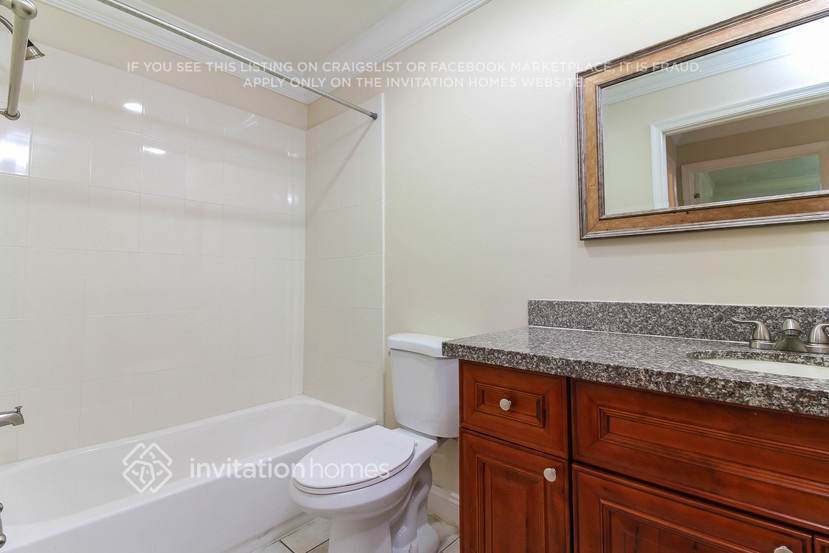 Building Photo - 7302 Spinnaker Bay Dr