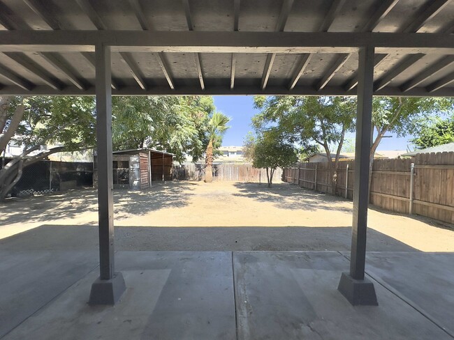Building Photo - 3137 Sanchez St N
