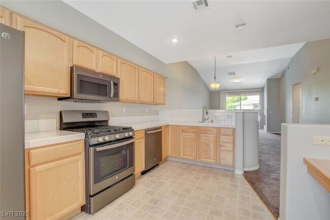 Building Photo - 669 Peachy Canyon Cir