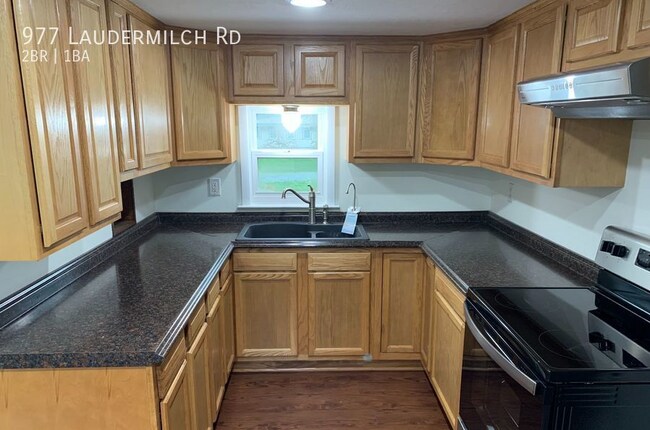 Kitchen - 977 Laudermilch Rd