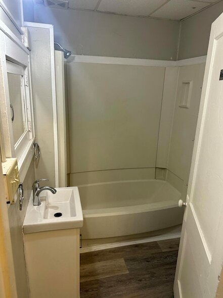 Building Photo - 3427 W Michigan Ave