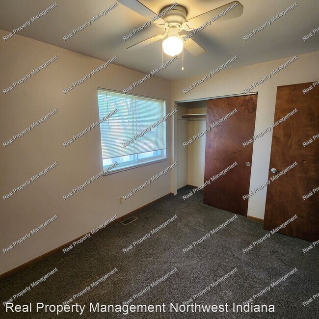 Building Photo - 3 br, 1.5 bath House - 5181 Plaza Avenue