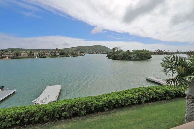 Building Photo - Mawaena Kai Townhouse in Hawaii Kai