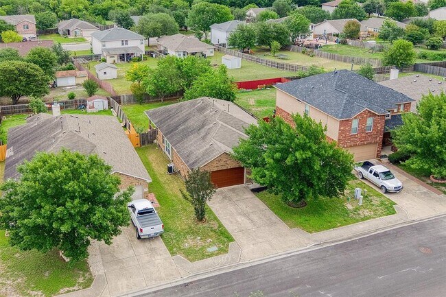 Building Photo - 1207 Cherrywood
