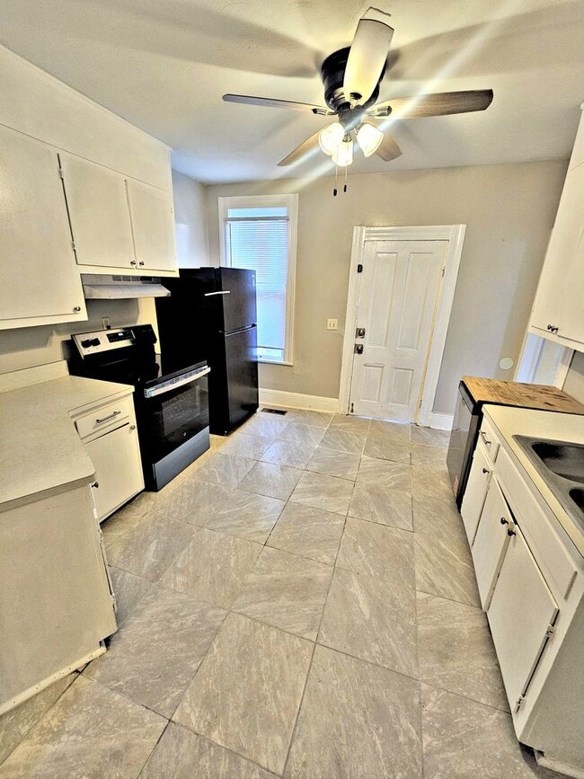 Building Photo - 2BR/1BA HOUSE SW Decatur