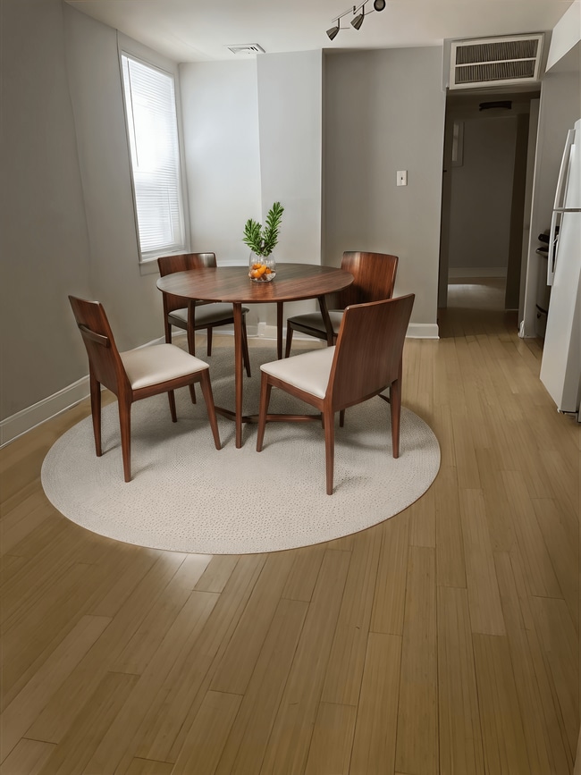 Building Photo - Wodfy