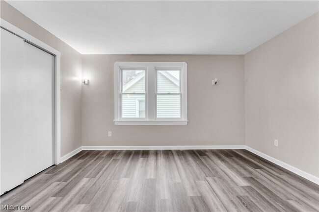 Building Photo - 4318 W 50th St