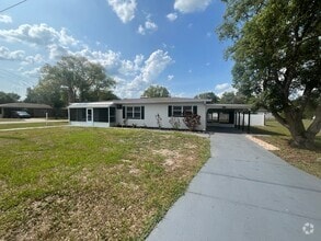 Building Photo - 3 Bed, 2 Bath DeBary Home with Modern Upda...