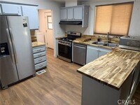 Building Photo - 381 Amador Rd