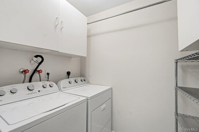 Building Photo - 21 Revere Dr
