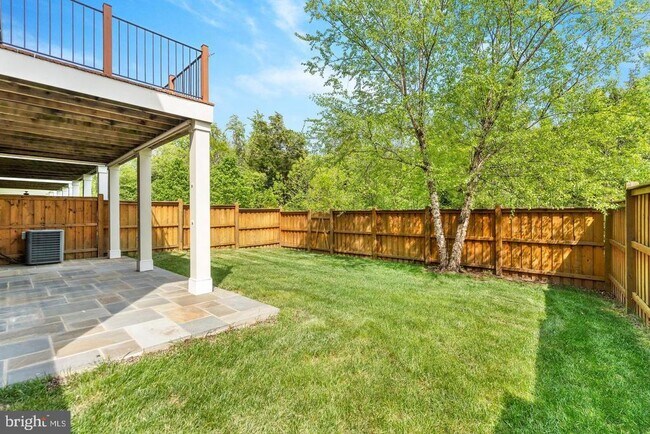 Building Photo - 23322 Evening Primrose Square