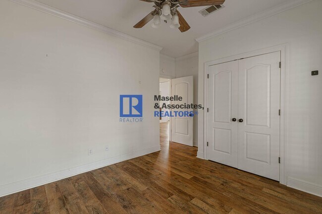 Building Photo - 3 Bed/2 Bath Home in Brandon