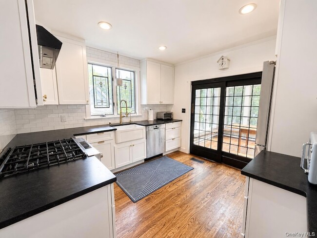 Building Photo - 207 Prospect Ave