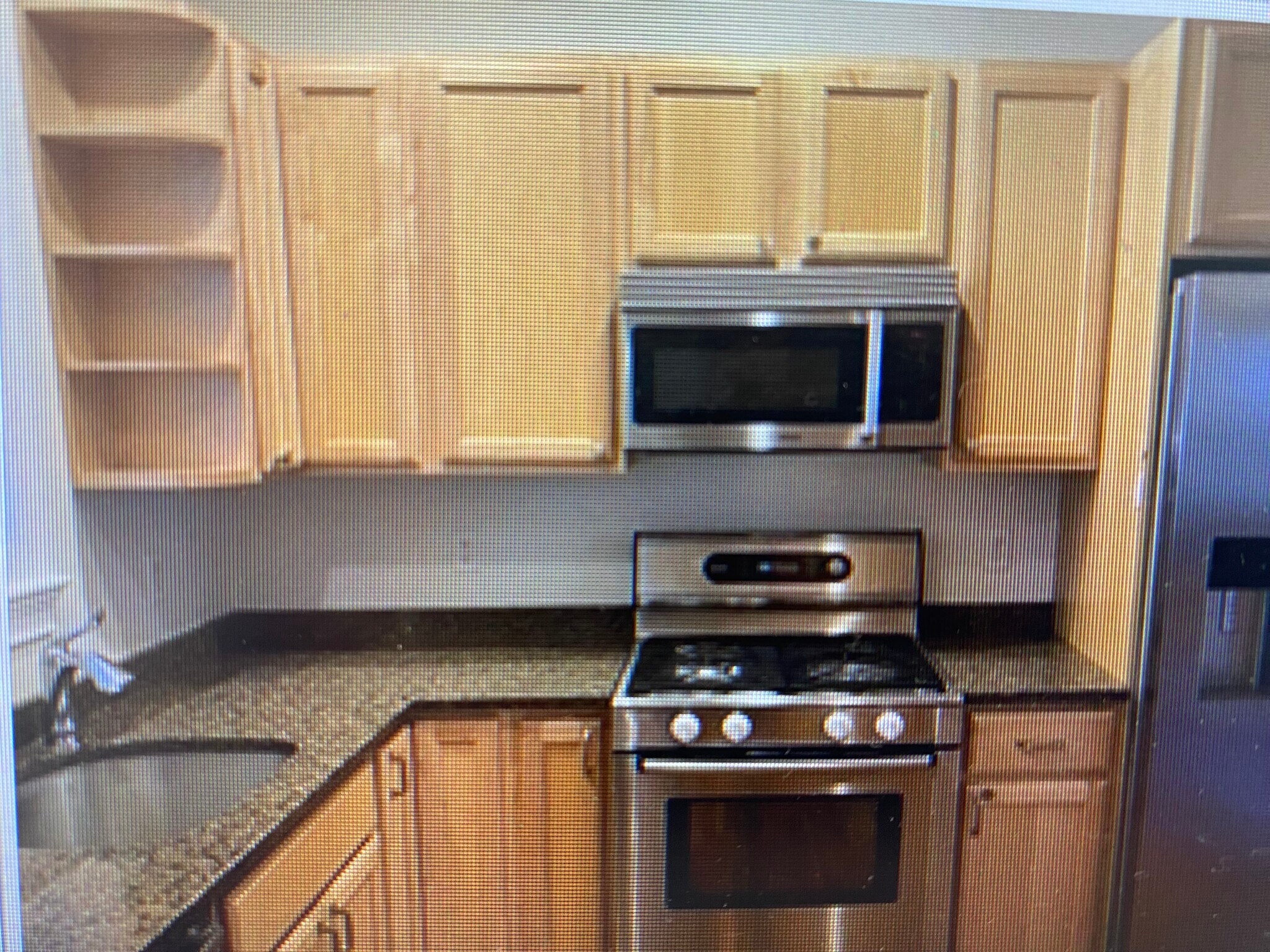 Building Photo - 15 Radford Ln