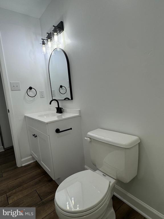 Building Photo - 267 Longford Ct