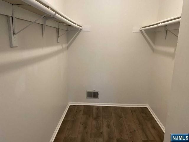 Building Photo - 126 Raintree Ln