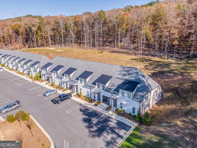 Building Photo - 93 Chateau Dr SE