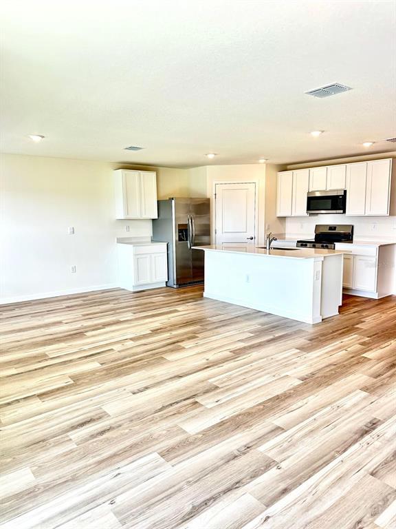 Building Photo - 5844 SW 132nd Pl